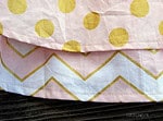Mädchenkleid in gold und rosa