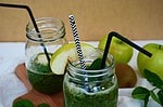 Green Smoothies – von brauner Pampe und püriertem Gras & ein easy-peasy Einsteigerrezept {Green Smoothie Revolution 2015}