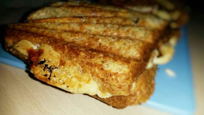 Käsesauce für Sandwichtoast
