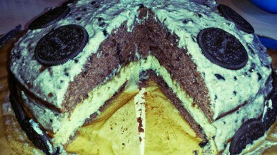 Die leckerste vegane Oreo-Torte aller Zeiten!