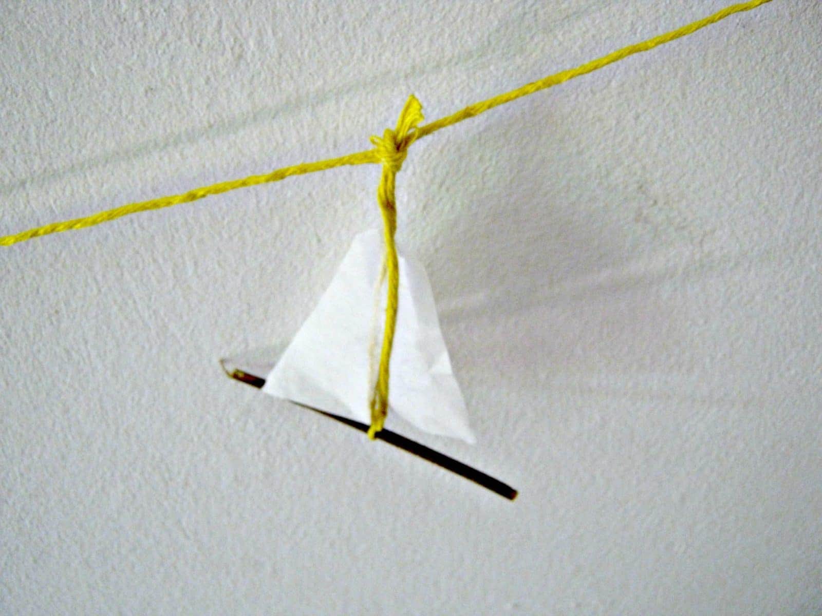 Schiffchenkette für das Kinderzimmer DIY