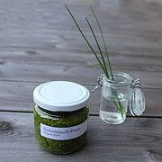 Schnittlauch-Pesto | konservierte Gartenfreude