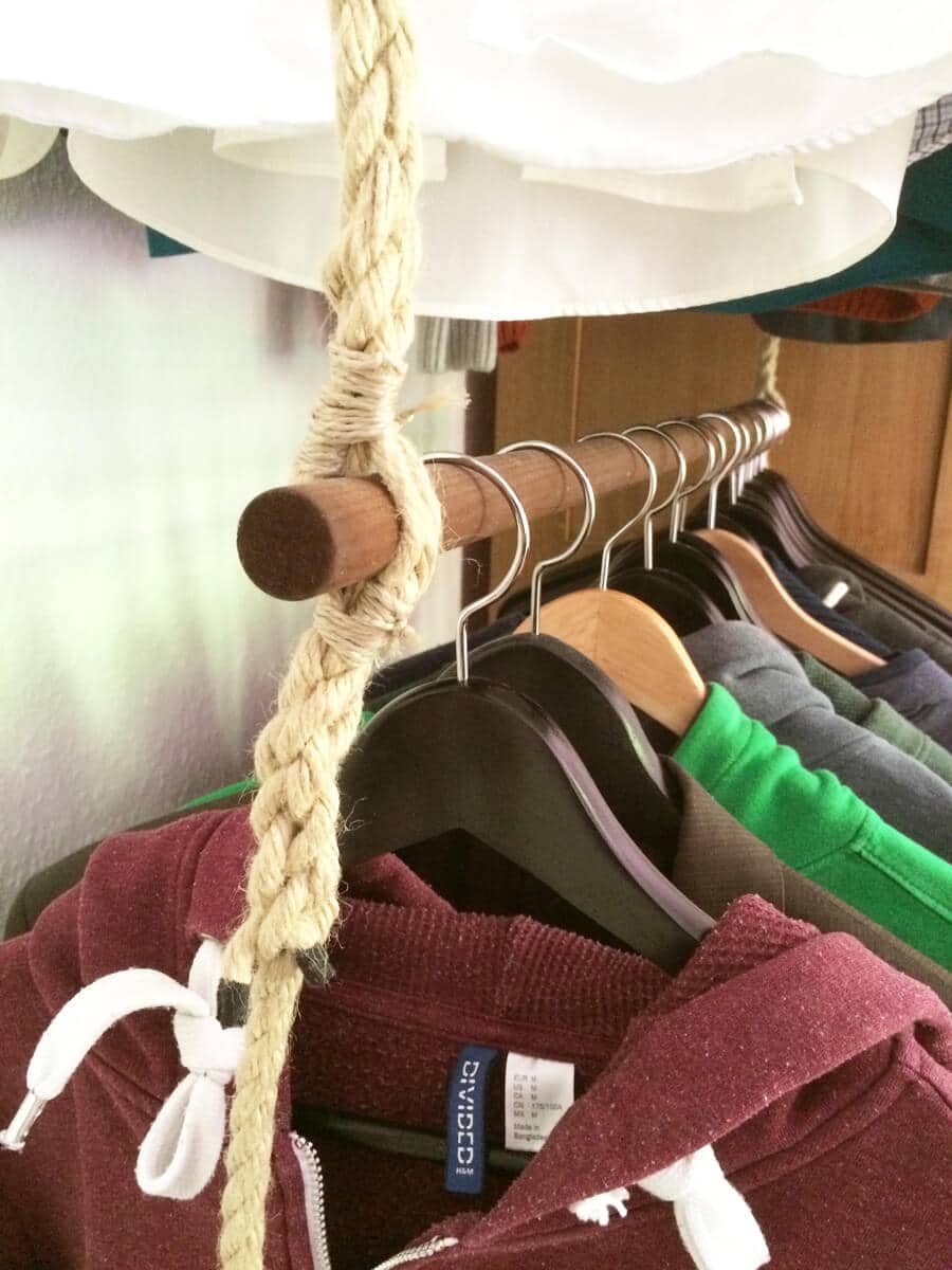 Maritime Hängegarderobe