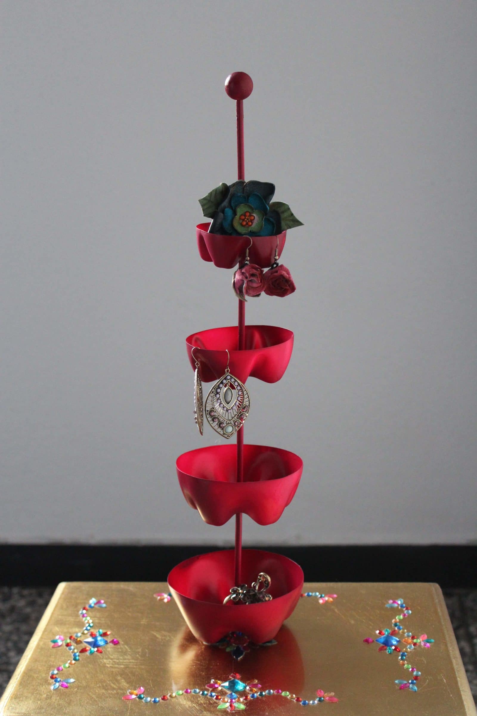 Etagere aus PET-Flaschen