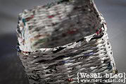 Zeitungsständer / Korb aus Papier – Upcycling