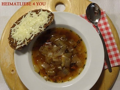 Aromatische Zwiebelsuppe