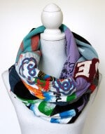 Upcycling-Loopschal aus T-Shirts, Jeanshose und mehr
