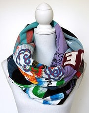Upcycling-Loopschal aus T-Shirts, Jeanshose und mehr