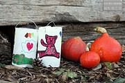 Laterne basteln aus Butterbrotpapier und PET-Flasche