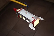 Laterne aus Tetrapack basteln – Raketenlaterne