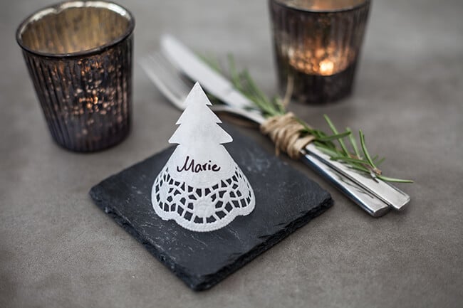 Namensschilder für Weihnachten basteln