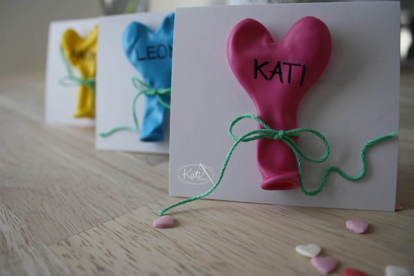 Valentins-Tischkärtchen DIY