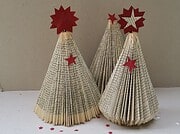 DIY: Weihnachtsbaum aus Buch falten