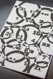 Adventskalender selbstgedruckt und geschnitten