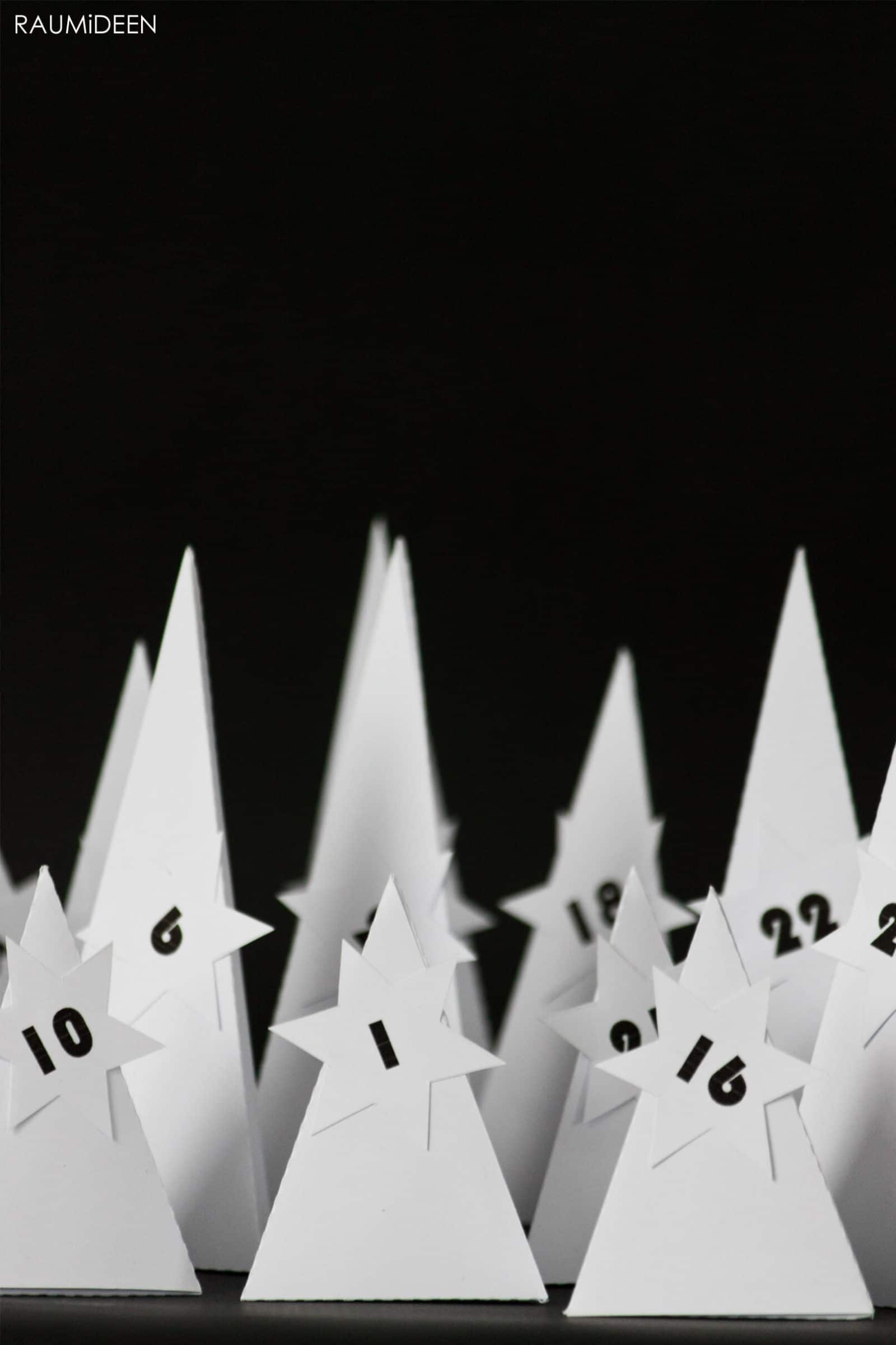Adventskalender „Tannenbäume“ (mit Druckvorlagen)