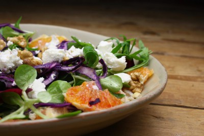 Rotkohl Feta Salat mit Orangen