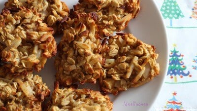 Apfel-Haferflocken-Kekse mit Mandelstiften und Zimtnote
