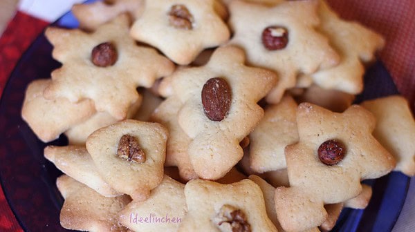 Mürbeteig-Plätzchen mit Safran und Rosenwasser