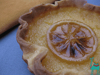 Tarte au citron mit kandierten Zitronenscheiben