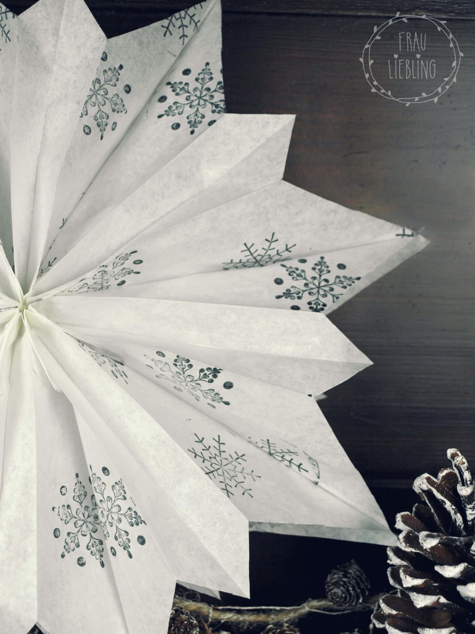DIY Weihnachtsstern aus Papiertüten