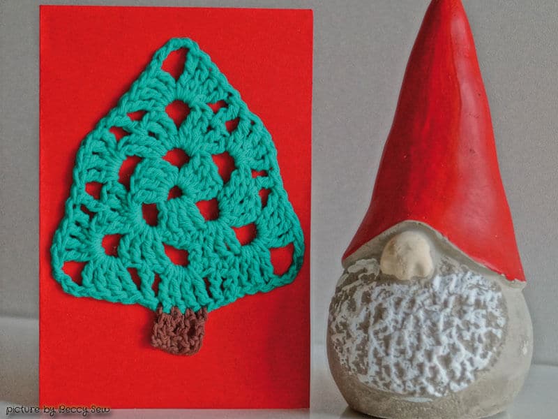 Weihnachtskarte mit Häkel-Baum