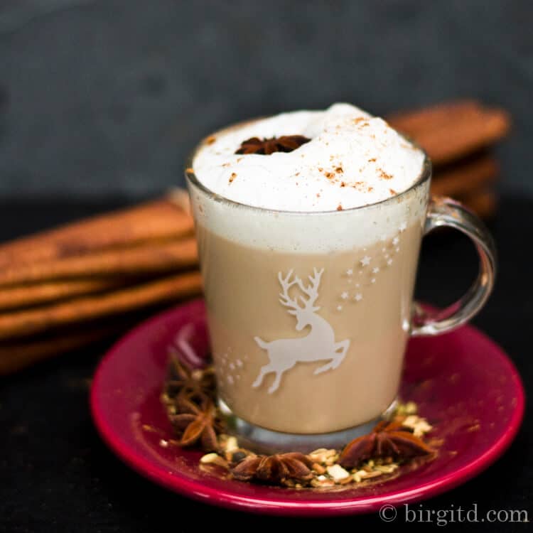 Matcha mit Mandelmilch – nicht nur die Farbe ist ein Hit…