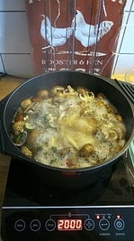 Auflauf aus One-Pot-Pasta (mit veganer Alternative)