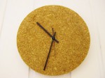Uhrwerk montieren (am Beispiel einer Korkplatte)