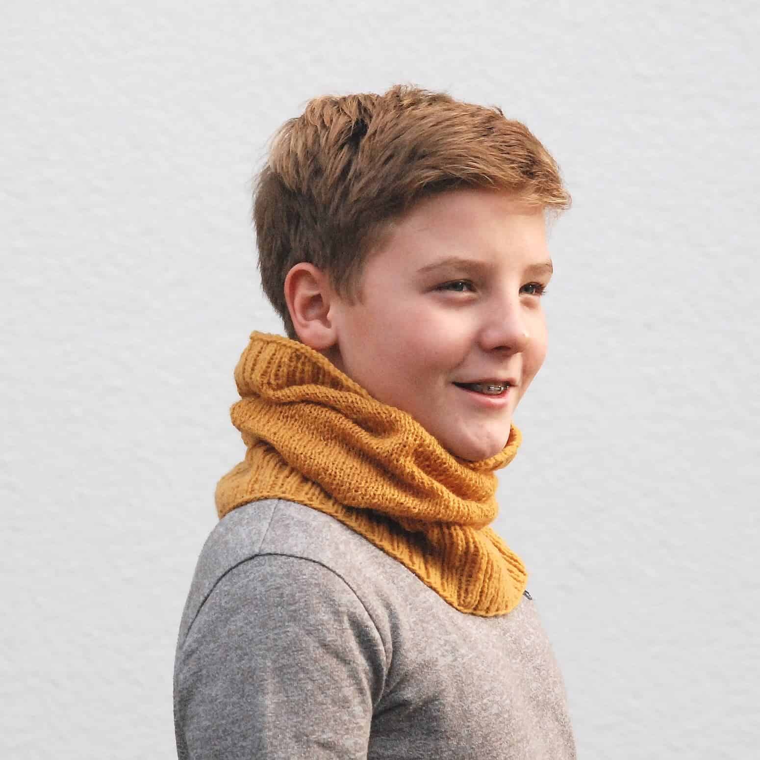 Loopschal Felix – warmer Hals für Schulkinder