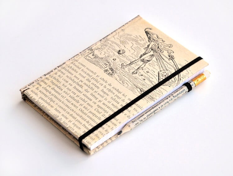 #12giftswithlove – Geschenk mit alten Buchseiten