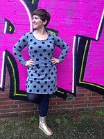 Kleid vor Kunst