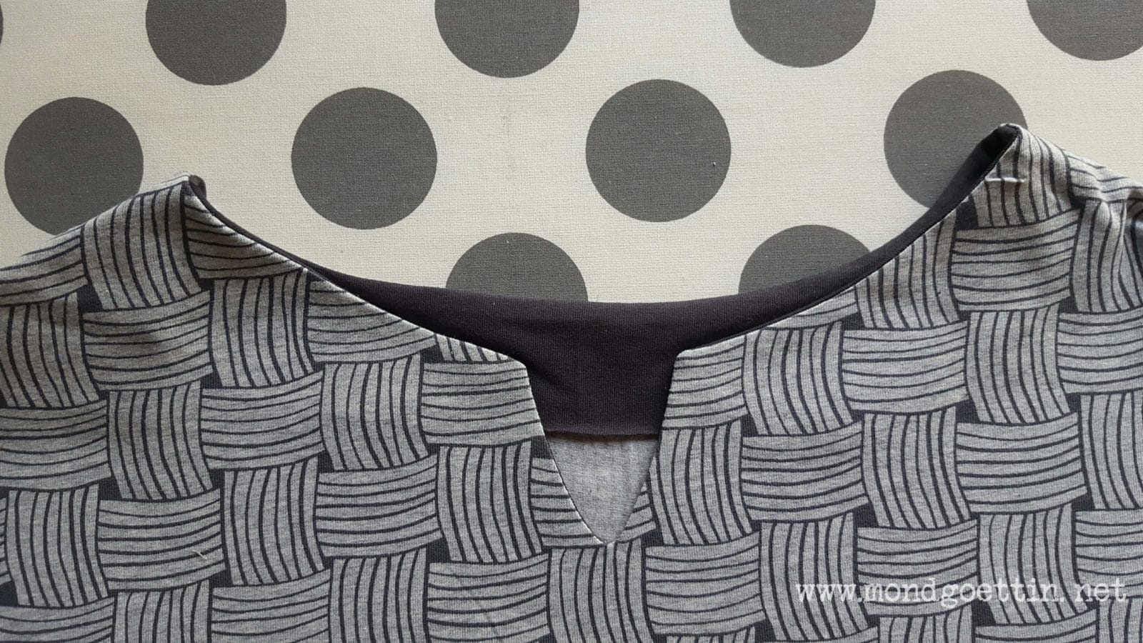 DIY – neuer Ausschnitt für Dein Lieblingsshirt