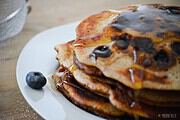Lazy Sunday Frühstück im Bett: Blaubeerpfannkuchen