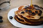 Lazy Sunday Frühstück im Bett: Blaubeerpfannkuchen