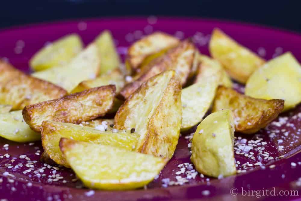 Kartoffelspalten vom Blech mit selbstgemachtem Gomasio ♥