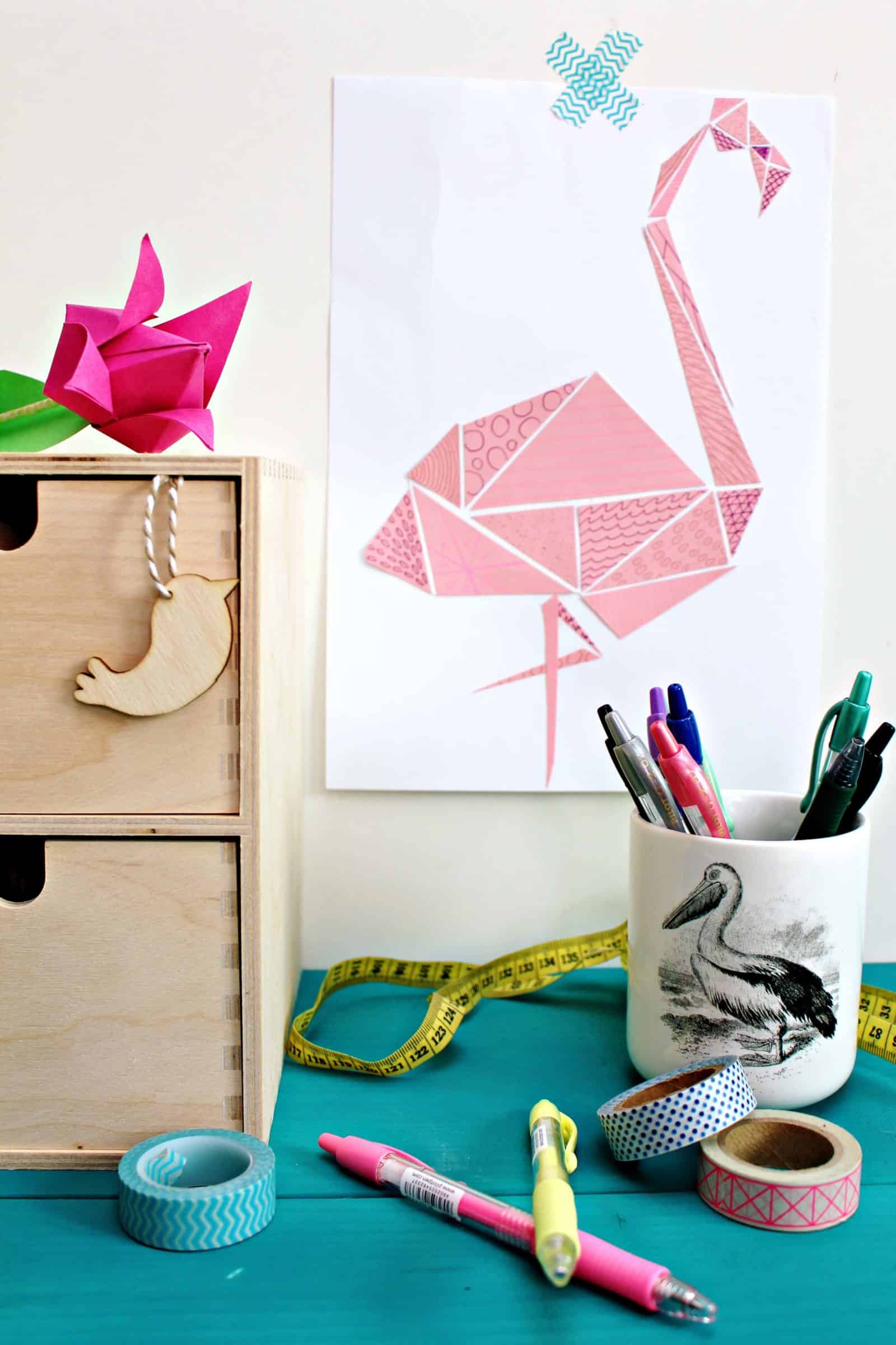 Geometrischer Flamingo mit Mustern