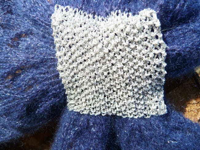 Kuschelschal mit Glanzeffekt