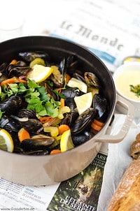 Moules avec Café de Paris Mayonnaise von den [ Foodistas ]