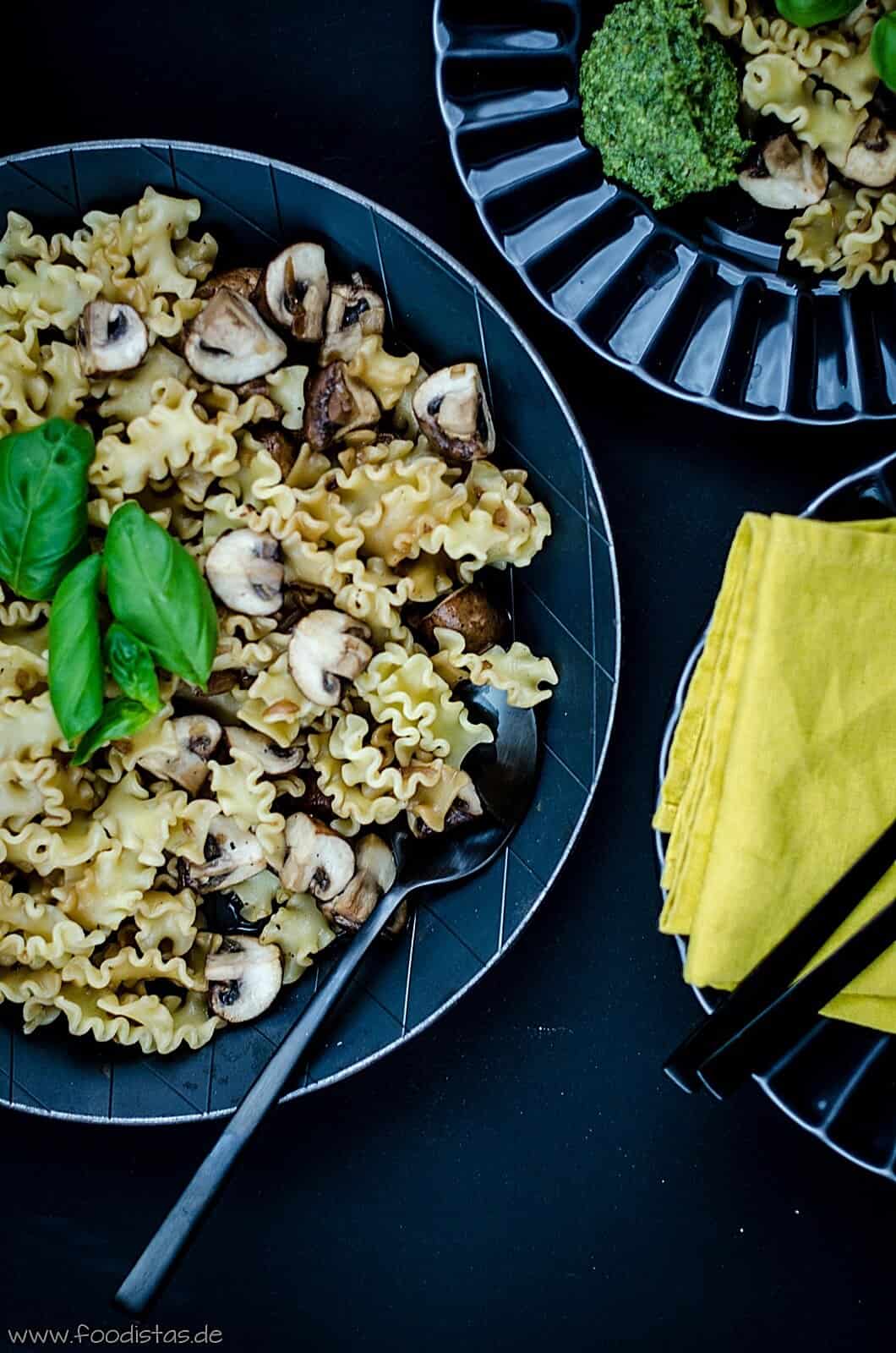 Mafalda Corta mit Champignons und Pecannusspesto von den [Foodistas]