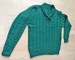 Männerpullover mit Zopf