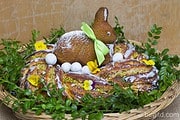 Osterkranz – traditioneller Kuchen mit knuspriger Marzipan-Nuss-Füllung [ Birgit D ]