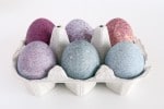 Eier färben mit Reis und Lebensmittelfarbe