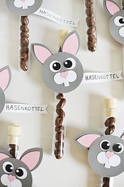Oster-DIY: „Hasenköttel“ im Reagenzglas