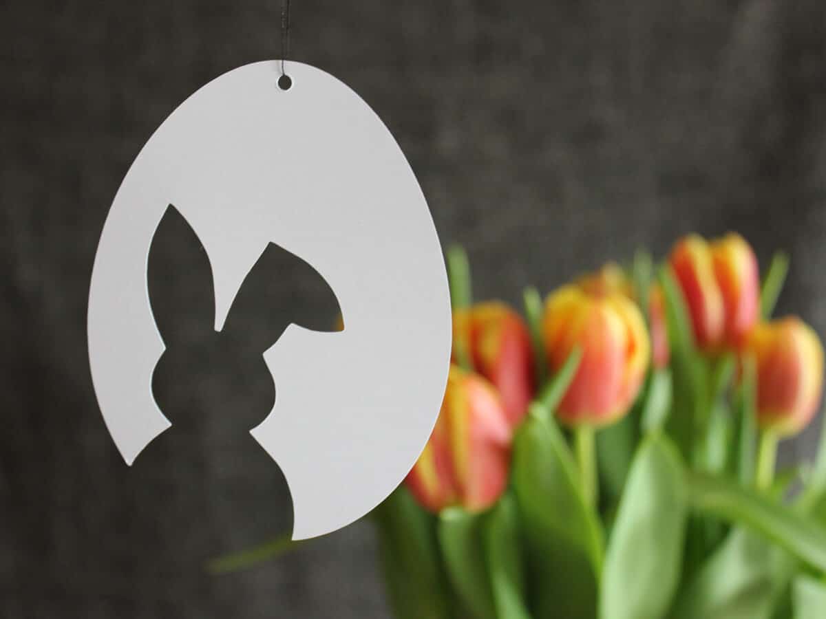 3 Vorlagen für schnelle & schlichte Osterdeko aus Papier: Osterhase & Tulpe & „Frohe Ostern“