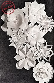 Dekorieren mit riesigen Papierblumen