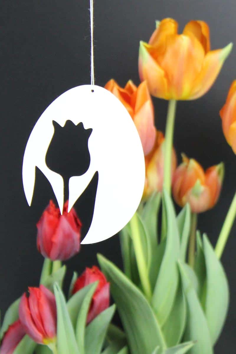 3 Vorlagen für schnelle & schlichte Osterdeko aus Papier: Osterhase & Tulpe & „Frohe Ostern“