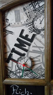 Upcycling, vom Fensterrahmen zum Memoboard mit Uhr