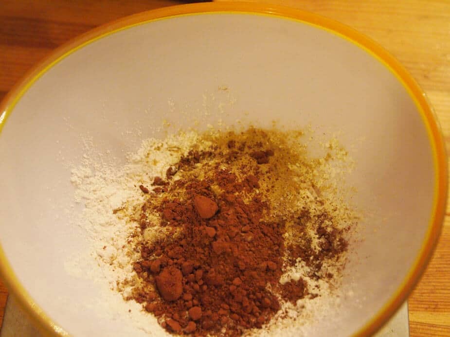 Trockenshampoo für dunkles Haar