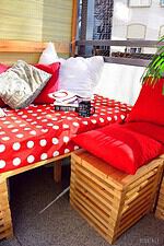 DIY Balkonsofa – Wie man sich b(r)ettet, so liegt man!