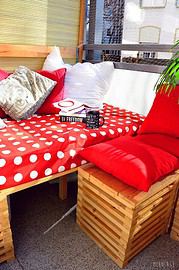 DIY Balkonsofa – Wie man sich b(r)ettet, so liegt man!